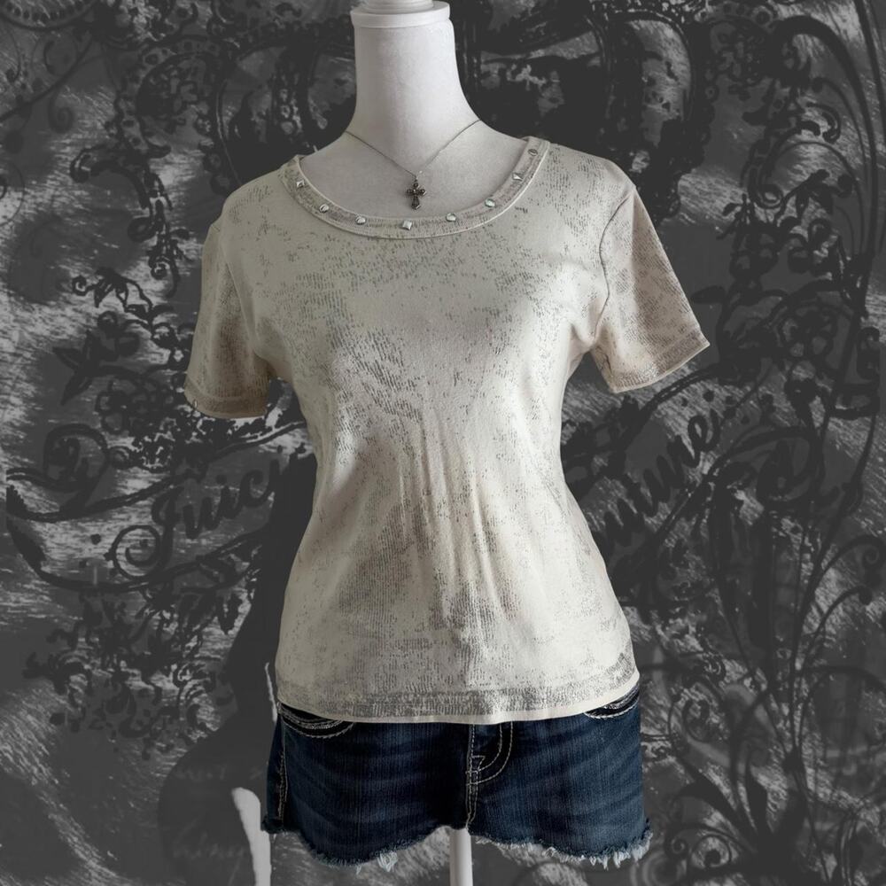 shimmer metallic no mess silver glitters ivory white fitted tee